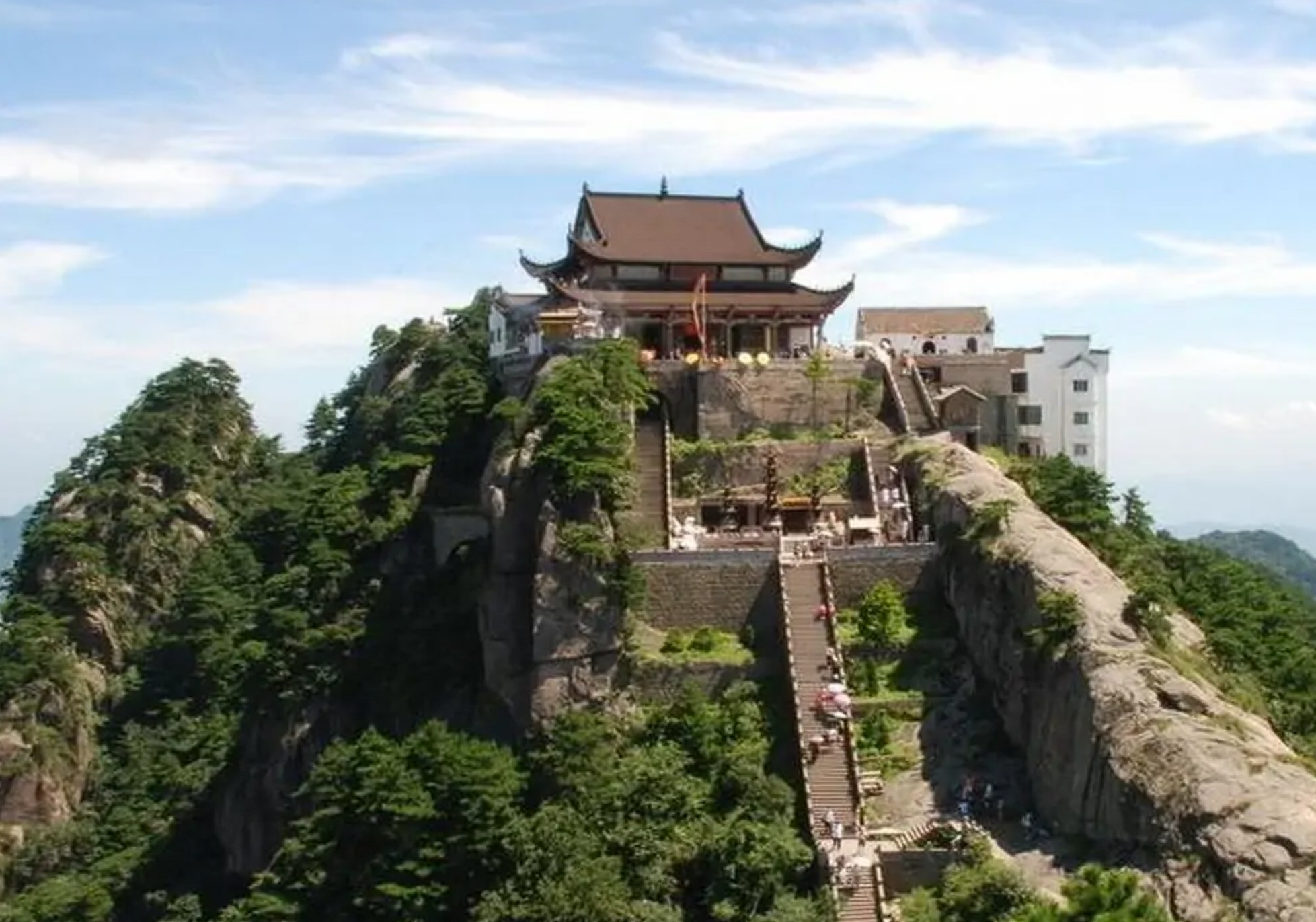 九华山风景区：中国佛教四大名山之一，5A级景区