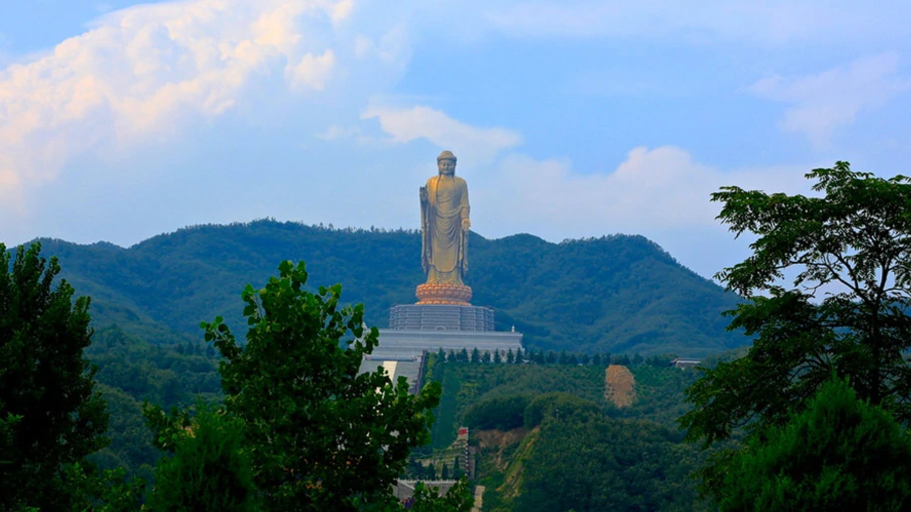 中原大佛：世界最高的佛像，豫西南具有重要影响的5A级旅游景区