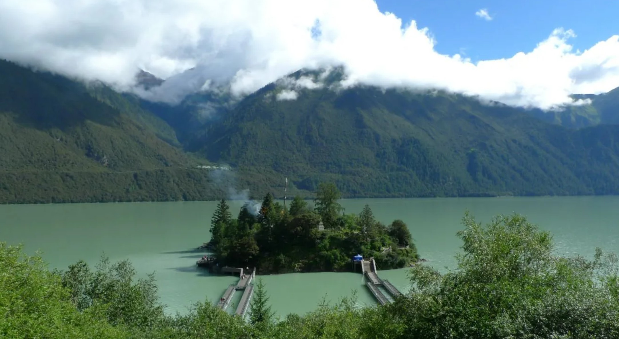 林芝巴松措景区：国家森林公园，世界旅游组织列入世界旅游景区